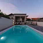 Villa Evita Zadarvillas Skabrnje