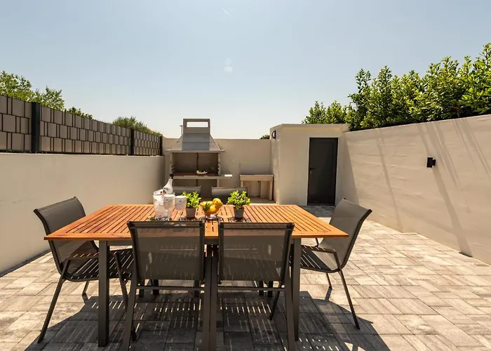 Evita Zadarvillas * Skabrnje