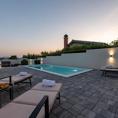 וילה Evita Zadarvillas *