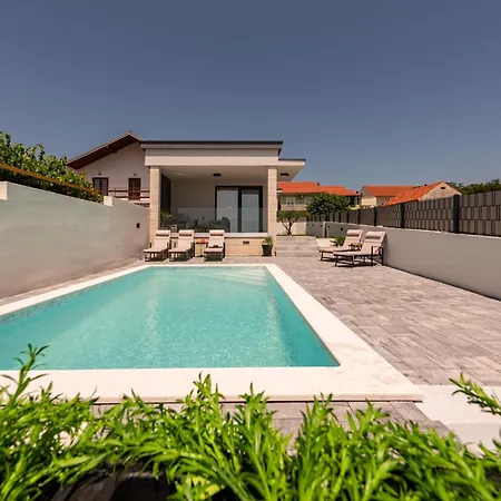 Evita Zadarvillas וילה Skabrnje